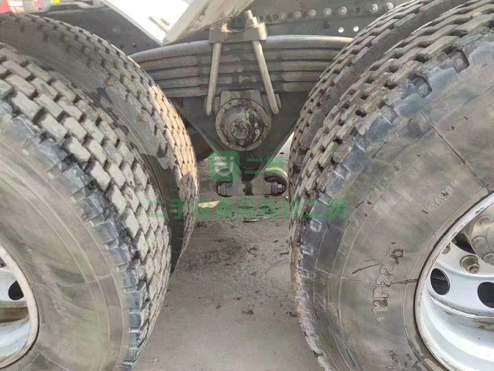 出售17年底汕德卡牽引車540馬力帶液緩