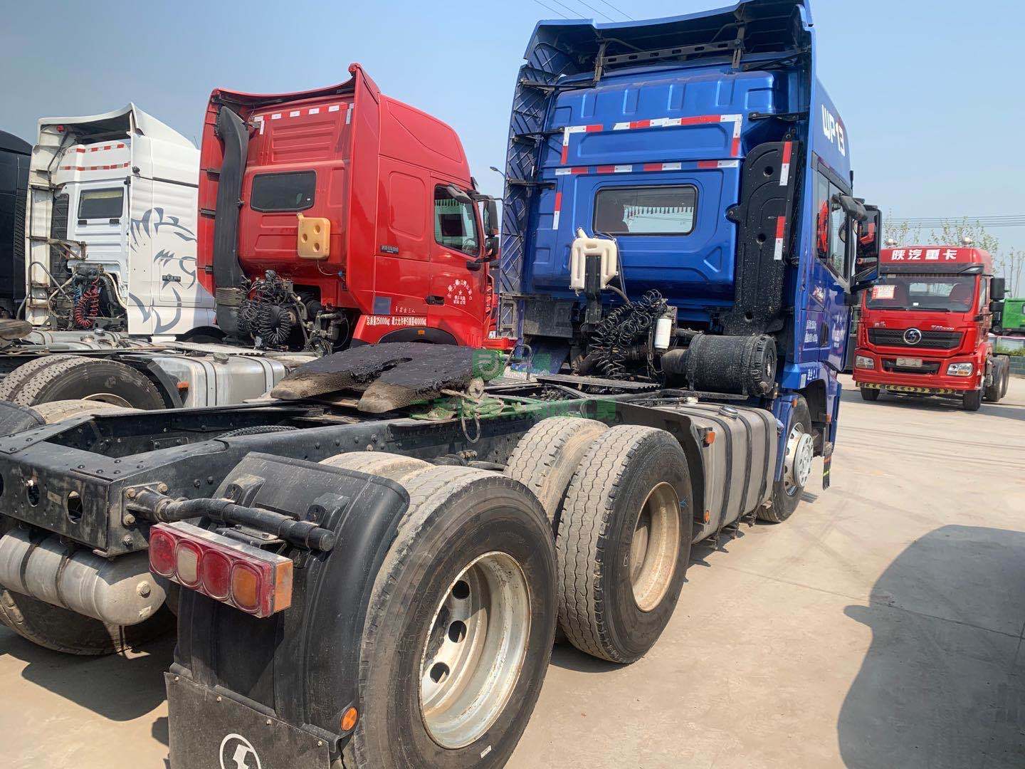 出售17年5月德龍X3000牽引車，500馬力濰柴發動機，國五排放