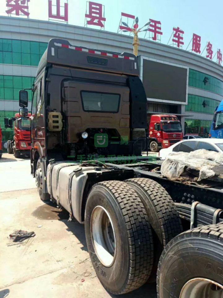 出售解放j6p牽引車  460馬力