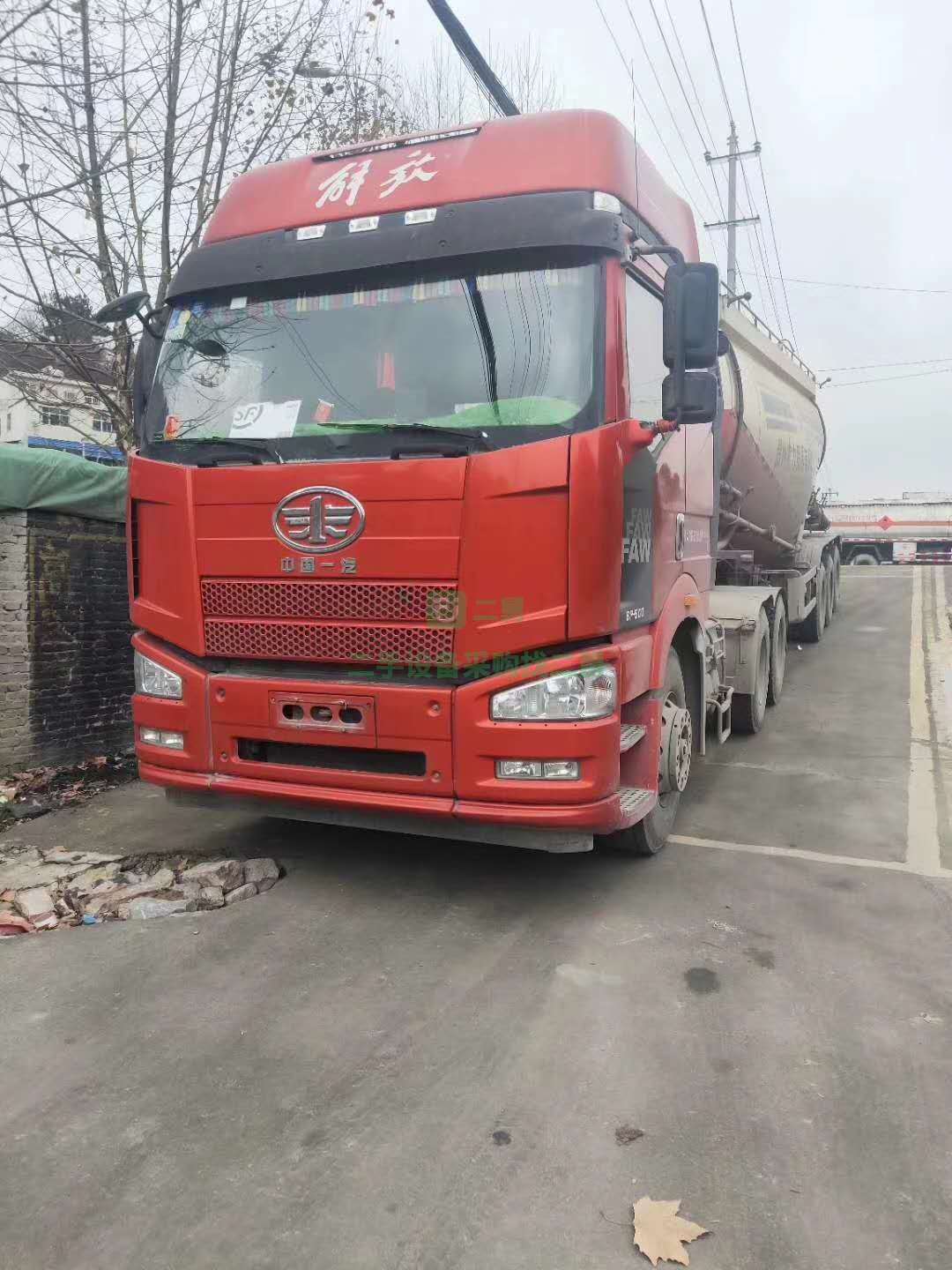 出售二手牽引車一汽解放J6P國五排放雙驅輕體