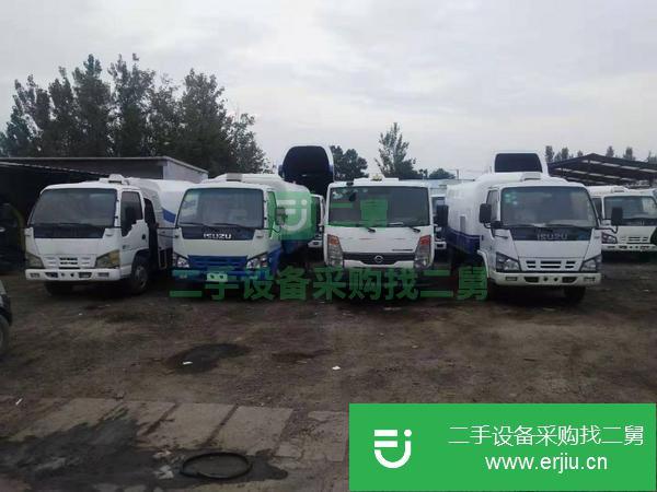 低價出售二手掃路車 五方現車 抓緊聯系