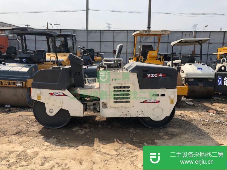 轉(zhuǎn)讓9成新二手徐工壓路機（26噸）