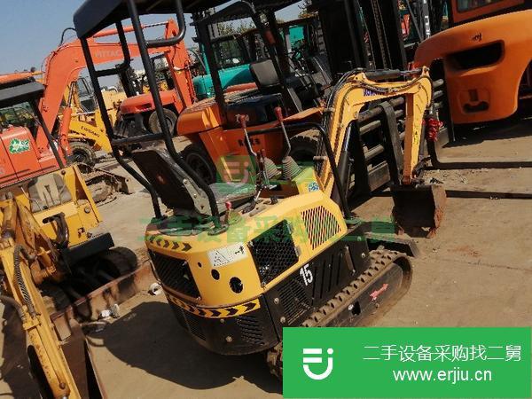 低價轉(zhuǎn)讓二手小挖機久保田小松玉柴 15 20 25 30 35挖掘機