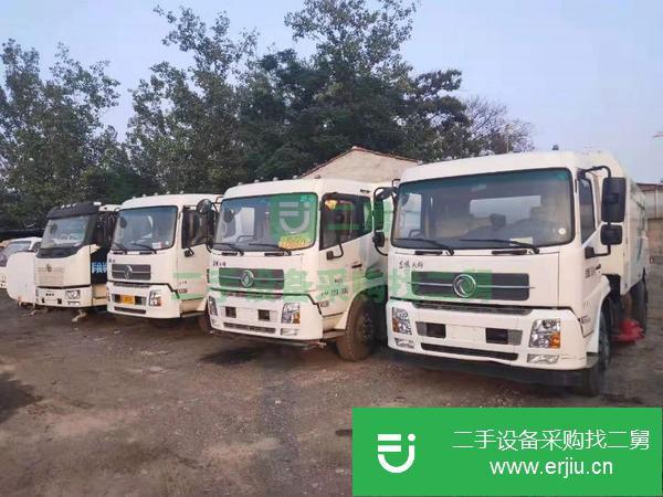 低價出售二手掃路車 五方現車 抓緊聯系