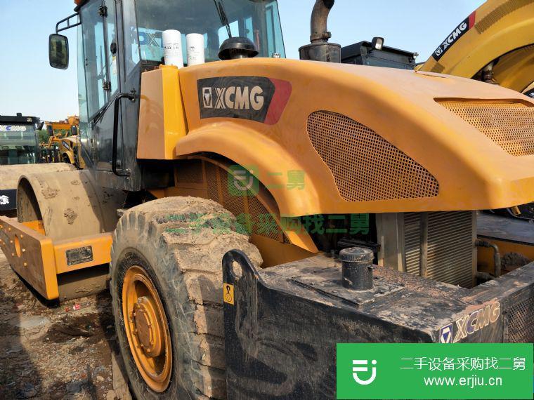 轉(zhuǎn)讓9成新二手徐工26噸壓路機(jī)200臺(tái)
