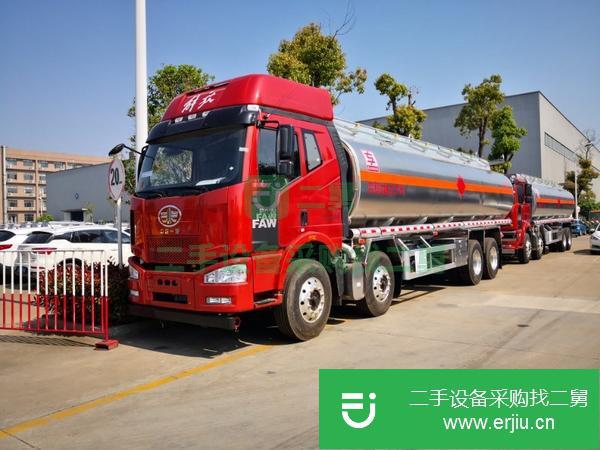轉(zhuǎn)讓31.6方解放鋁合金前四后八油罐車