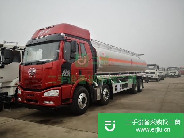 轉(zhuǎn)讓31.6方解放鋁合金前四后八油罐車