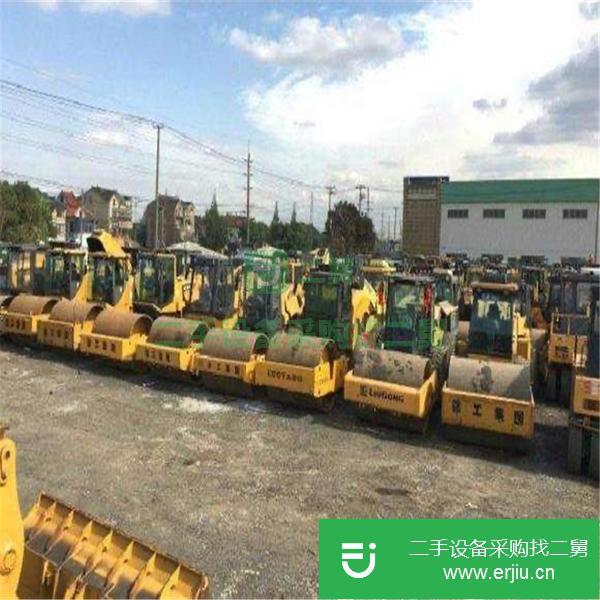 轉讓急售壓路機,20噸振動壓路機