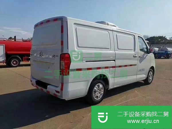 轉(zhuǎn)讓長(zhǎng)安睿行M8冷藏車(國(guó)六)城市配送最佳選擇