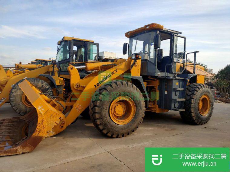 轉(zhuǎn)讓:二手側(cè)翻裝載機(jī) 二手龍工50鏟車