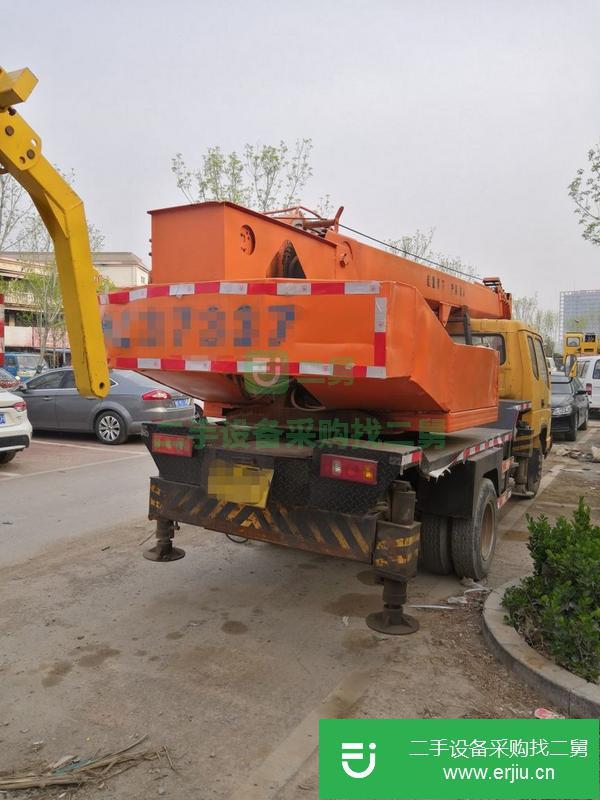 魯星 7噸吊車(chē)轉(zhuǎn)讓