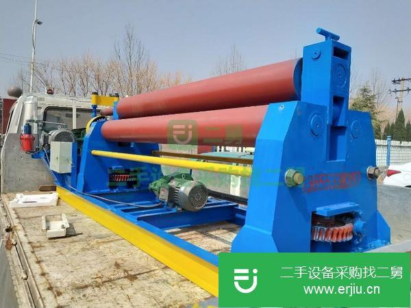 出售各型號(hào)三輥機(jī)械卷板機(jī)