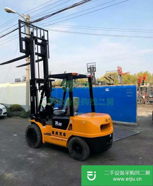 轉讓兩臺合力二手叉車