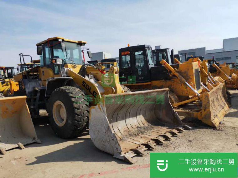 轉(zhuǎn)讓:2手50裝載機丨二手側(cè)翻裝載機
