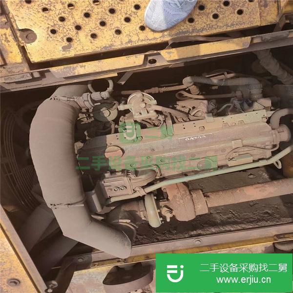轉(zhuǎn)讓二手挖掘機小松220-8