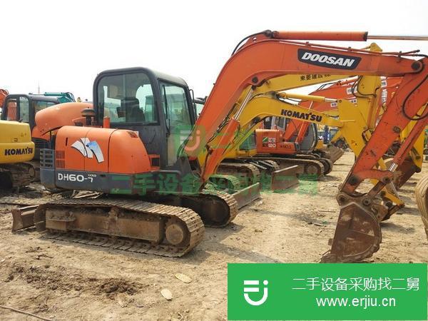 轉(zhuǎn)讓二手小型挖掘機，二手60挖機低價轉(zhuǎn)讓