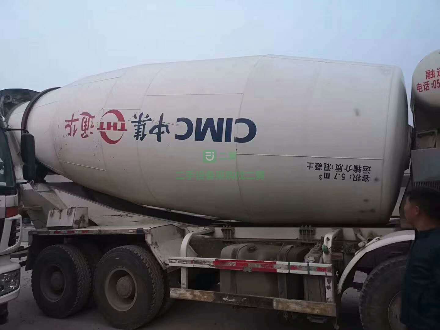 出售15年精品德龍攪拌車，二十方，國四排放