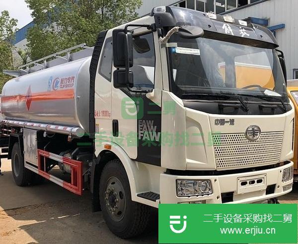 轉讓出售二手單橋解放牌油罐車