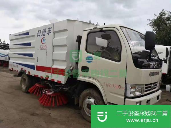 低價出售二手掃路車 五方現車 抓緊聯系