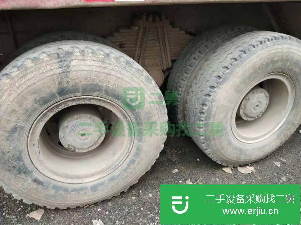 轉(zhuǎn)讓急售二手的國三后八輪自卸車