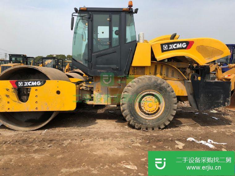 轉(zhuǎn)讓9成新二手徐工壓路機（26噸）