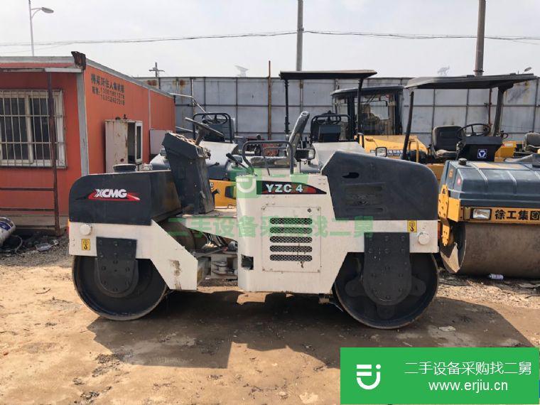 轉(zhuǎn)讓9成新二手徐工壓路機（26噸）