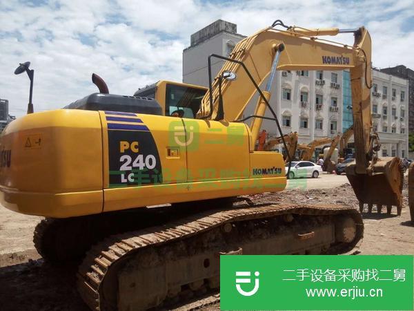 出售小松200,220,240,360精品二手挖掘機包送