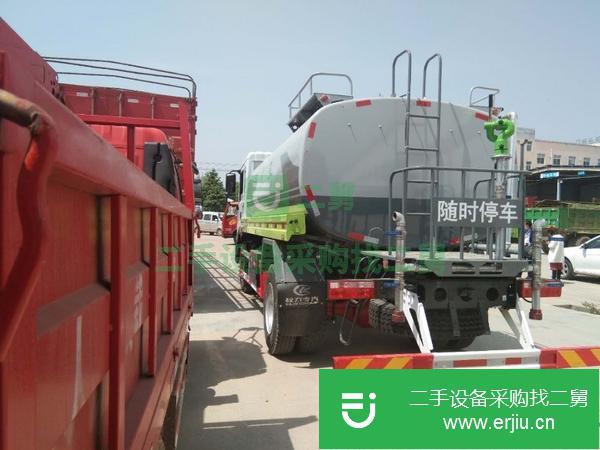 轉讓二手的東風D9軸距4500,15方灑水車康機180馬力