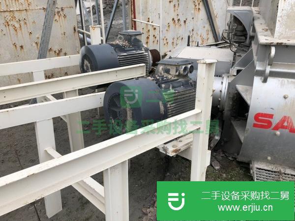 低價(jià)轉(zhuǎn)讓二手的三一中聯(lián)精品攪拌站