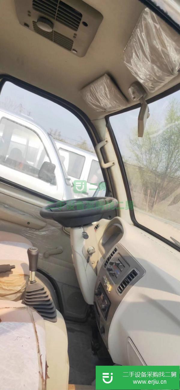 轉讓二手的九成新的黑豹運輸車