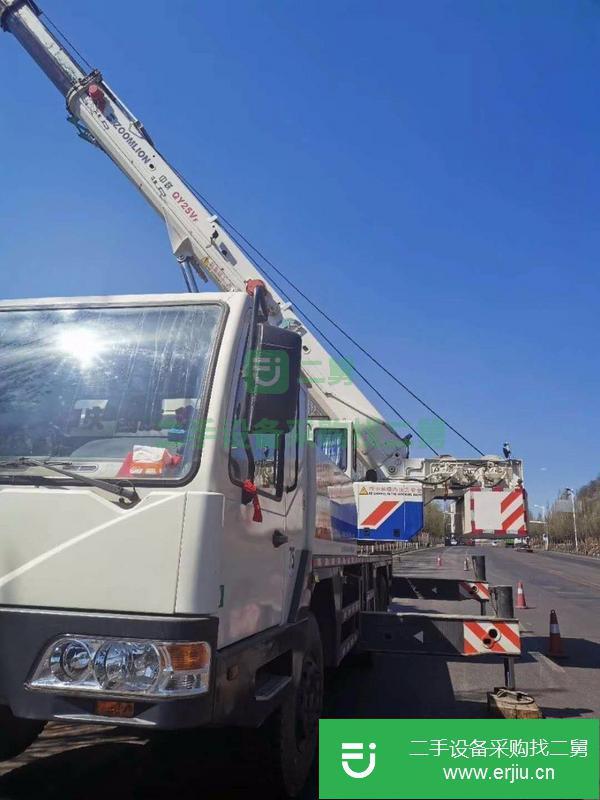 出售藍色關愛25V5吊車
