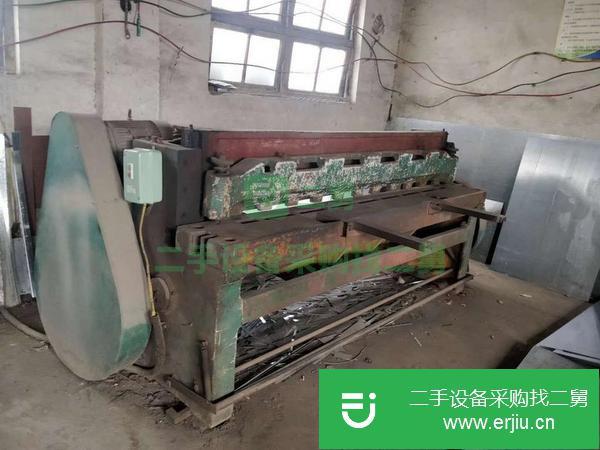 出售剪板機(jī)廢鐵價(jià)，接電就能用