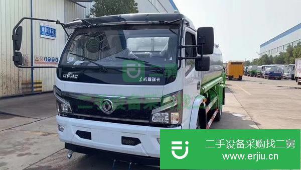 轉讓19年12噸灑水車。灑水設備全新。全國可提檔
