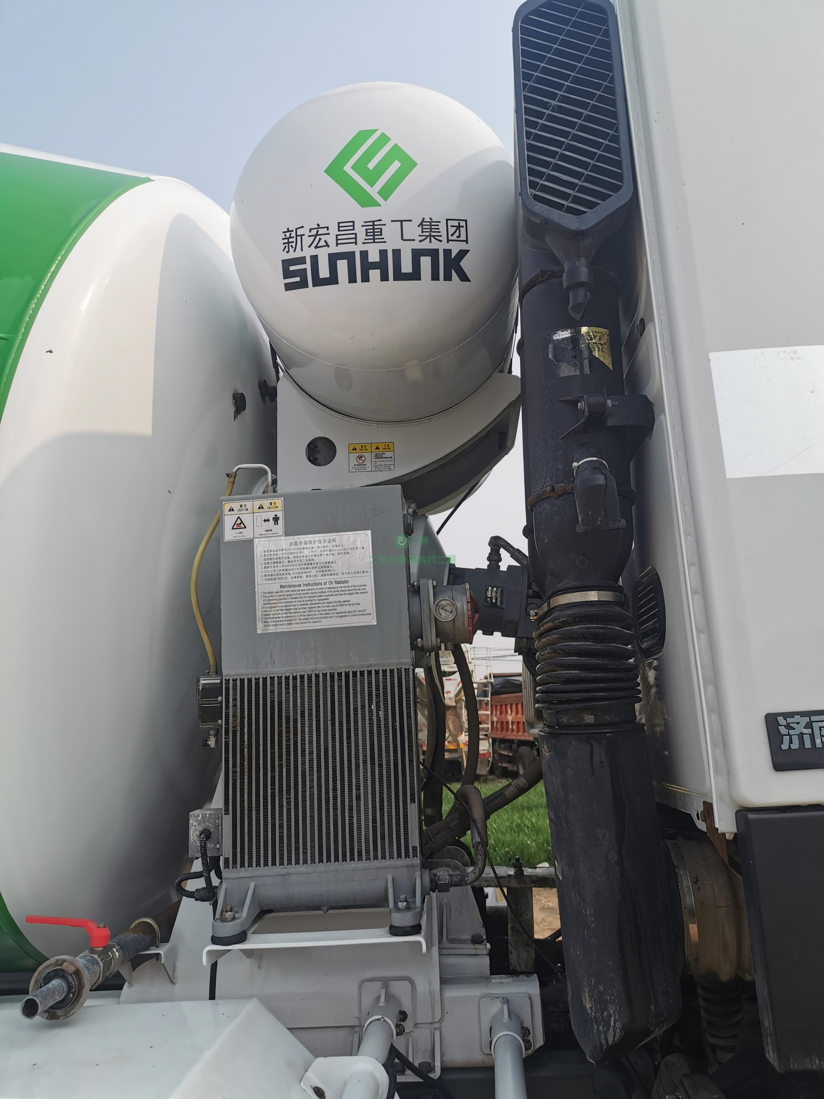 豪沃攪拌車出售，國五排放，22方罐2019出廠
