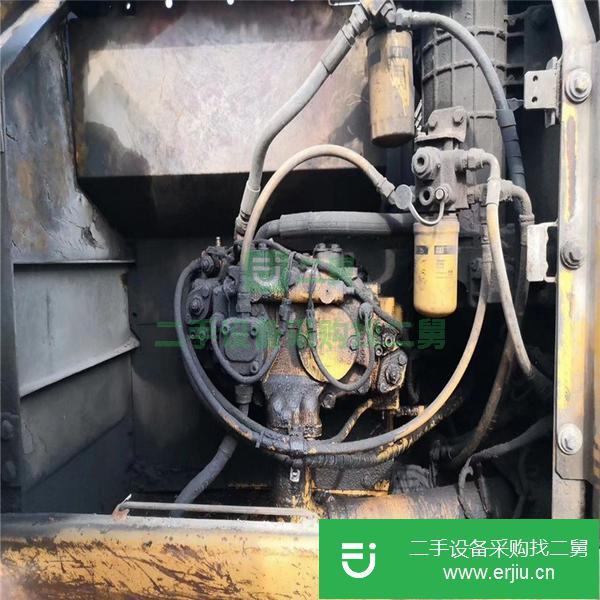 出售三一205挖掘機  沃爾沃210挖掘機