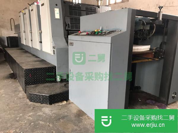 轉(zhuǎn)讓2015年冠華664D！四色膠印機