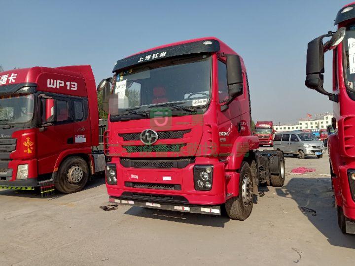 出售上汽紅巖杰卡 單驅(qū)單導(dǎo)向290馬力國(guó)五牽引車