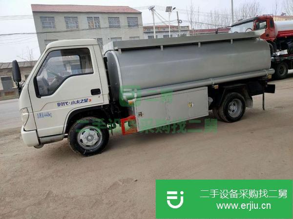 轉(zhuǎn)讓大型吸污車市政灑水車多輛清掃車低價處理