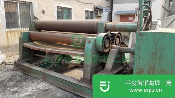 出售25厚2500寬機械卷板機一臺。接電能用