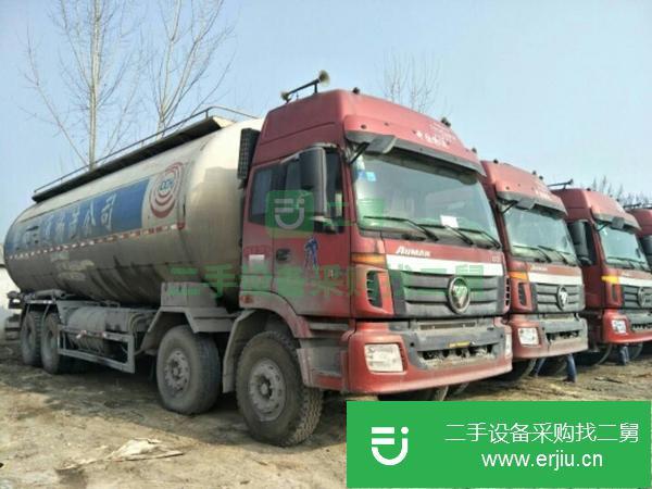 出售混凝土攪拌車2017年上牌水泥攪拌罐
