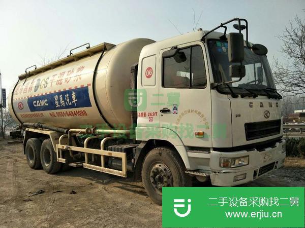 出售混凝土攪拌車2017年上牌水泥攪拌罐