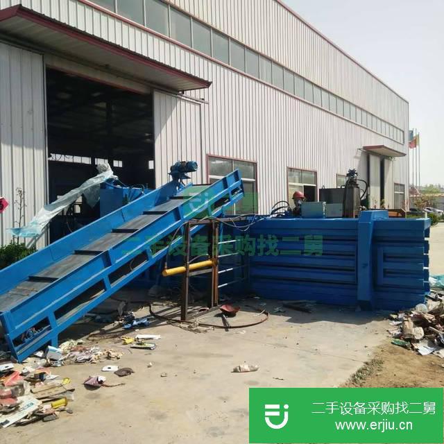 出售二手的重慶立式廢塑料瓶編織袋易拉罐廢紙箱壓打包機