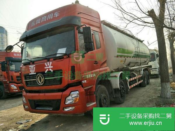 出售混凝土攪拌車2017年上牌水泥攪拌罐