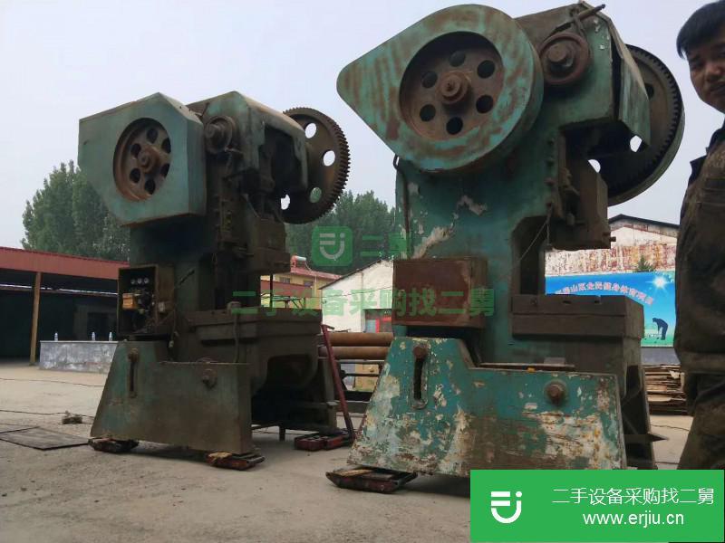 出售兩臺100噸沖床 自重6.8噸