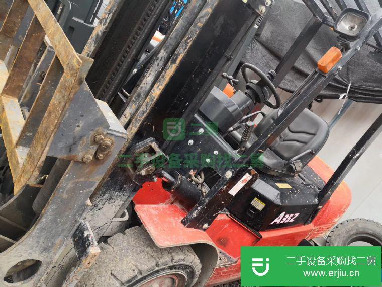 轉讓9成新二手合力叉車