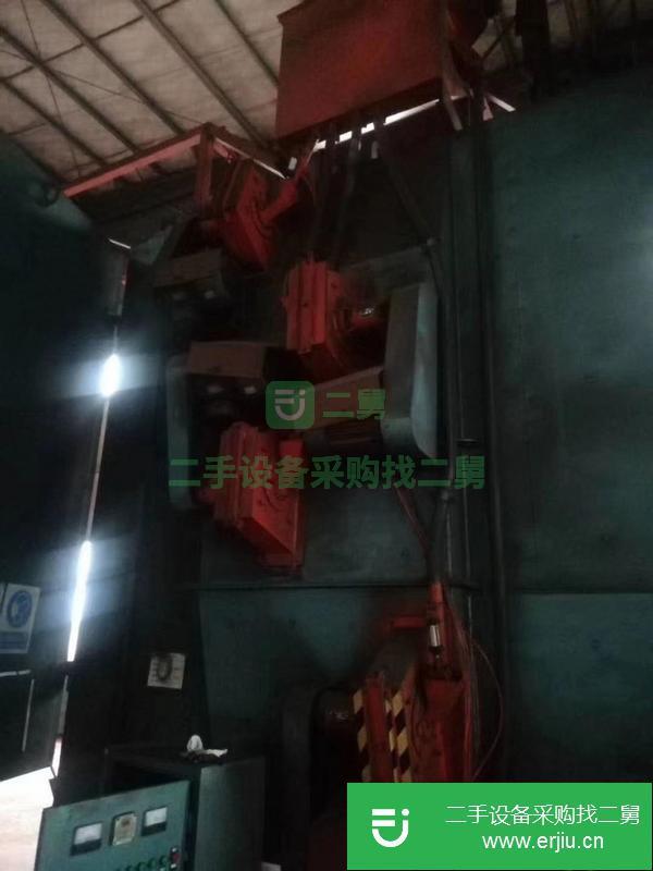 出售大型吊鉤拋丸機，寬四米，高四米。