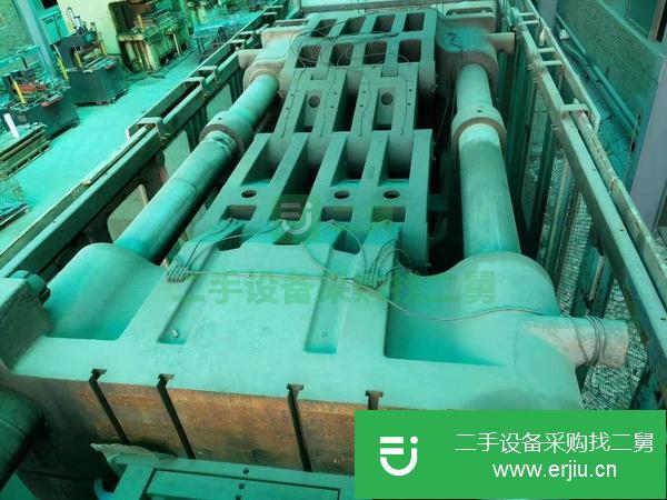 出售二手注塑機震雄1350噸伺服電機，模板帶T型槽