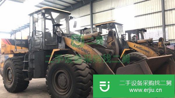 轉(zhuǎn)讓2018年出廠柳工裝載機(jī)855N兩臺