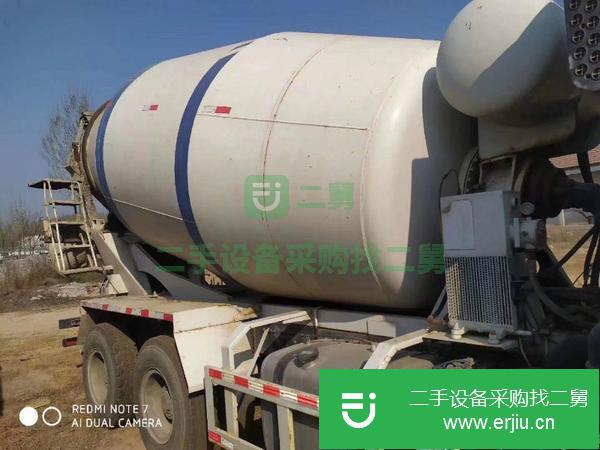 二手混凝土攪拌車 轉(zhuǎn)讓17年12方德龍水泥攪拌罐車