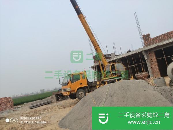 出售新源標準8噸吊車